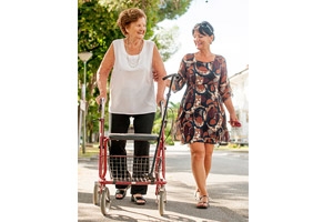 Caregiver Tips for Hip Replacement Patients