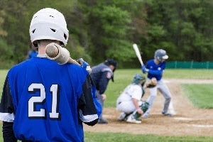 How to Avoid Hip Injuries for Baseball Players