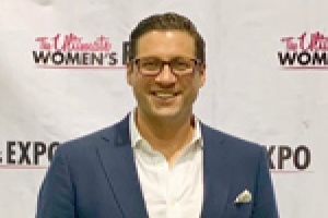 Dr. Domb lectured on “SEX Without Hip Pain” at the Chicago Ultimate Women’s Exposition, with an attendance of 18,000 of Chicago’s proud women.